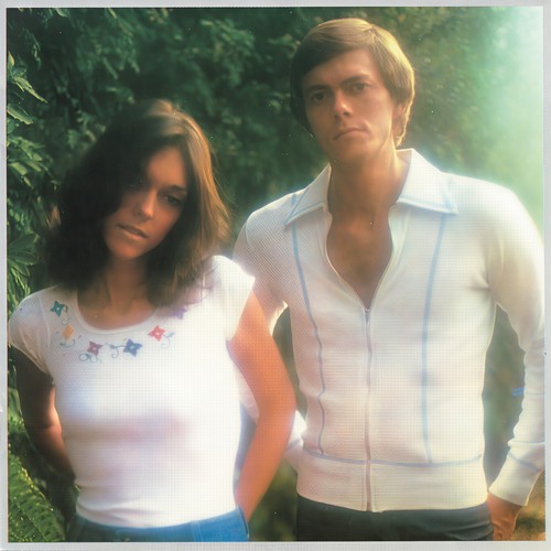 (I'm Caught Between) Goodbye And I Love You - Carpenters